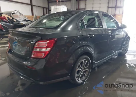 2018 Chevrolet Sonic Lt Auto из США, поврежденный, VIN 1G1JD5SH1J4128873